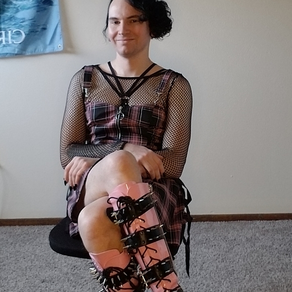 Les Diesel ⛽ - Picture 2 of 8